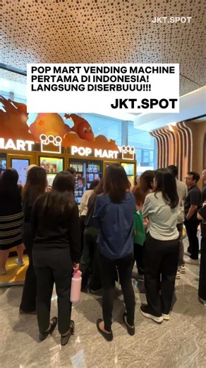The First Vending Machine Pop Mart!🇮🇩 Baru banget hadir di Jakarta, lokasinya di Menara Astra. Gassss otwwwww!! | Jakarta Spotlight