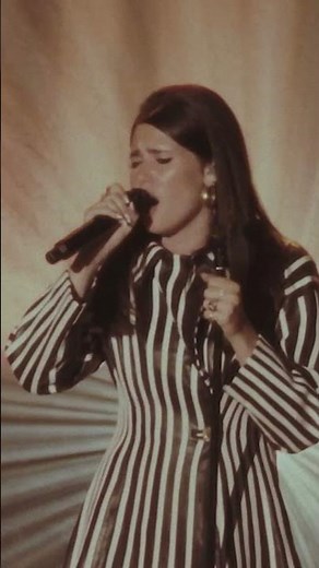 that new trending song you can’t stop playing? Yeah… Sienna Spiro is the one behind it