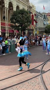 Spotted: Max cheering on Minnie’s Marching Band. 🥰✨ - #DisneylandParis #DisneyMusicFestival #DisneyParis | Pixie Dust DLP