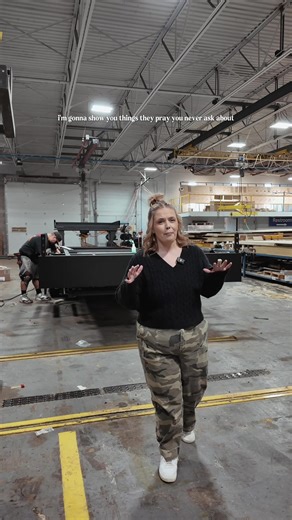 Replying to @Sawdust2Sold build a camper with me 🤘🏼 #fifthwheel #rvplant #rvreview #campertour #savvyaboutcampers