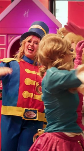 ✨Hamleys is joining the London Parade 2026, and it’s going to be magical! 🎈 Get ready to spot the iconic Hamleys bear and friends as they roll through the streets of London on their fabulous Hamleys bus! 🚍 🎊The parade will be packed with colorful characters, playful surprises, and all the joy that Hamleys brings! The Hamleys bear will be spreading smiles, laughter, and unforgettable memories for families and parade-goers of all ages! 🌟 📍 Find your perfect spot along the parade route and don