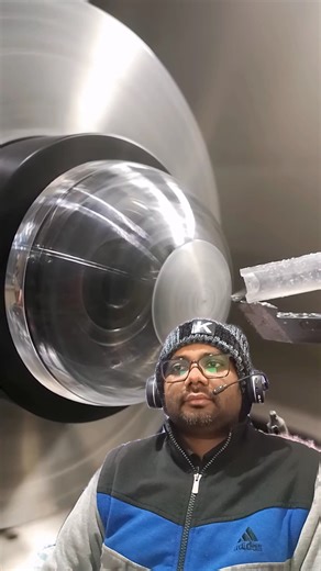 CNC Lathe Turning at Extreme Precision! ⚙️🔥 #machinetools #cncsoftware #cncmill #cnc