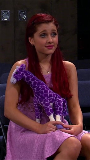 Tag someone you think is swell 🥰 #victorious #2000sthrowback #throwback #ithinkyoureswell #arianagrande #catvalentine #robbieshapiro #crush #love