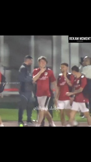 Cu amay kek bocah pulang sekolah 🤏🏻😭😭😭 Cs : yt. rekam moment #elianoreijnders #deanjames #timnasindonesia #qualificationworld2026 | Hilgers Tombeng