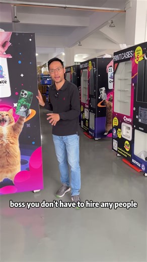 Self-service phone case vending machine!#vendingmachine #vending #phonecase