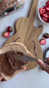 32K views · 594 reactions | A sandwich your kid wouldn't trade for anything! Start with White Bread Done Right® – it's made with five super grains and no artificial ingredients. Slather it with hazelnut spread and sliced strawberries. YUM. Pack it up with some string cheese, maybe a fresh veggie or two, and presto: You're a no-swap superhero.  | Dave's Killer Bread | Facebook