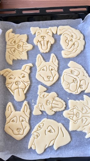 If you’re searching for something heartfelt and unique for a dog owner, a Pet portrait cookie cutter might just be the sweetest surprise ever! 😍✨ It’s personal, creative, and guaranteed to bring lot of smiles 🫶 Cutters in bio 🤍