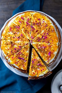Eggless Mango Cake