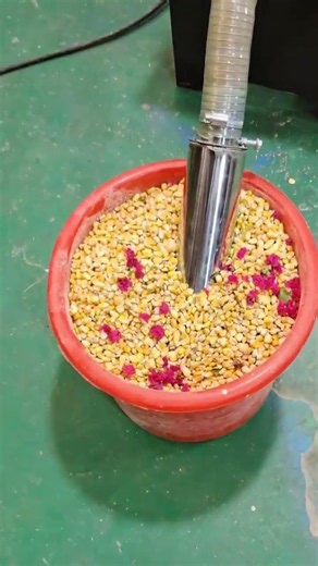A super efficient and durable professional grinder, featuring universal applicability to all grains