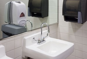 How To Tell If Bathroom Sink Is Porcelain Or Ceramic: Pros And Cons | Homes On Point