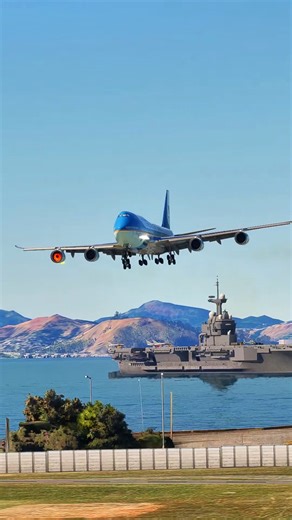 Emergency! USA Air Force One gets Engine Fire on landing | IronGaming