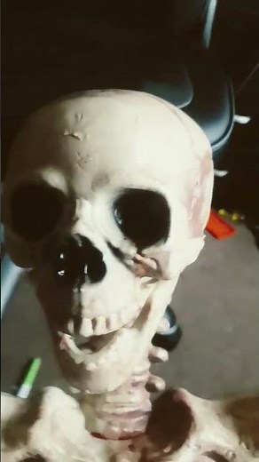 skeleton gets slapped