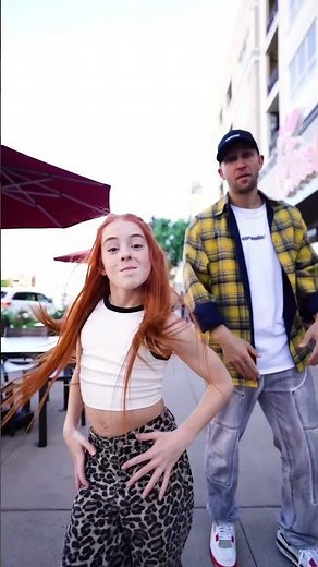 When you forget your own dance and Mini Lindsay Lohan has to teach it back to you 😂🔥