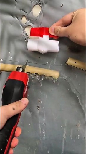 A smart and practical way to fix a leaking water pipe instantly.