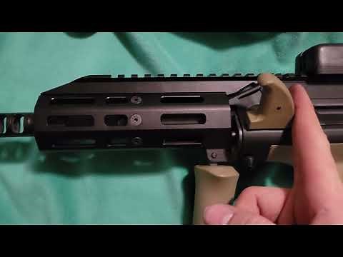 Underworld Arms M-lok AUG handguard with top rail instructions. (rushed)