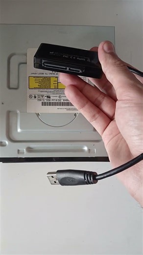 How to Turn a Desktop DVD Drive into a Portable DVD Reader