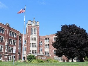 Free Pre-College Program for High School Students