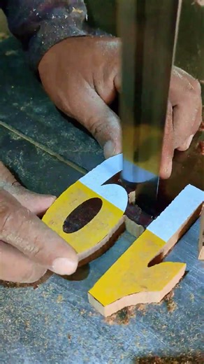 19 Number DIY Wooden Letter | Bandsaw Cutting Art | Satisfying Woodcraft 🇺🇸 #craftyideas #crafty