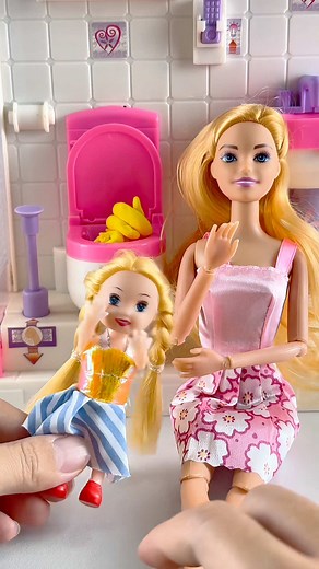 Barbie's Toilet Troubles: A Hilarious Skit