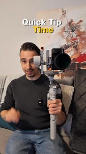 Der perfekte Gimbal für alle Solo Content Creator! 📸 Mit dem Tracking-Modul des RS4 Mini kannst du dich in jeder Situation perfekt aufnehmen. Es folgt dir zuverlässig – selbst in Szenen mit vielen Menschen. Ja, sogar wenn du kurz aus dem Bild verschwindest, findet dich das System wieder. So brauchst du keinen zweiten Operator 🎥 und bekommst trotzdem super stabile und cinematische Ergebnisse 🎞️. Wie immer ist die Handhabung super einfach: Das Modul wird magnetisch angedockt 🧲 – und schon kann