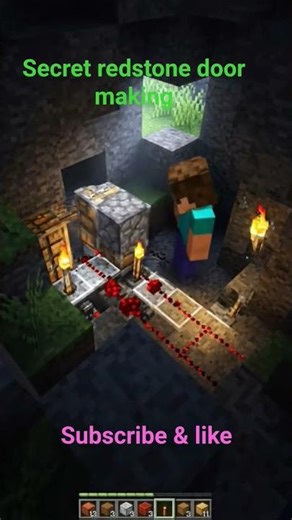 “Secret redstone door tutorial 🚪”making in Minecraft