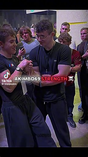 Videos de Ángel. taxicó (@fichero17) con “ALIEN TUNE - LXFFY”