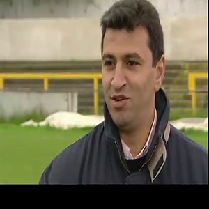 34K views · 560 reactions | Baddiel and Skinner hilariously re-create Nayim's lob over David Seaman in the 1995 Cup Winners' Cup final. | 90s Football | Facebook