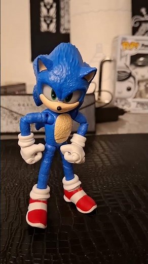 unboxing Bendy and showing Pinocchio funko pop