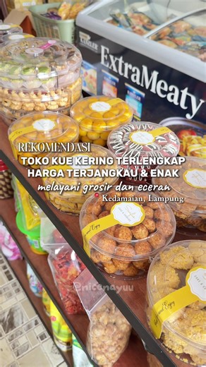 Rekomendasi tempat yang menjual aneka macm varian kue kering, lengkap dengan hampers maupun parcel dan ada lapis legit kekep menggala juga!😍🍪🍰✨ ❗️Menerima Grosir dan Eceran❗️ Grosir min 6 lusin di 💰38.000 @OMBOYEBDL 📍TOKO OM BOYE Jl. Cemp. Putih No.23, Kedamaian, Kec. Kedamaian, Kota Bandar Lampung #tokoomboye #kuekeringlampung #lapislegitkekep #tiktoklampung #nicenayu