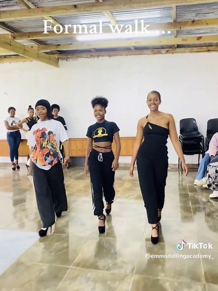 Formal Walk Training Sessions at Emm Modeling Academy