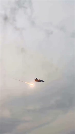 Fighter Jet Skims the Shoreline and Releases Flyers #FighterJet #MilitaryAviation #JetFlyover#