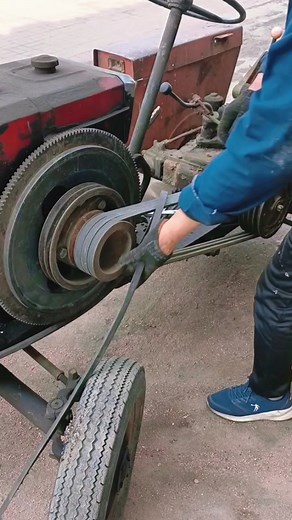 Hands-On Guide to Tractor Wheel and Flywheel Repairs