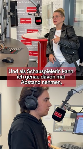 Sie verwandelt die U-Bahn-Station am Rathaus in einen Konzertsaal. Vorher war Jeanette Biedermann noch zum Interview in der Radio Essen-Spätschicht. 🚞🎤 | Radio Essen