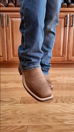 #ariat #cowboys #westernwear #boots #cowboyboots #mensstyle #fit #fitcheck #mensfashion #menswear