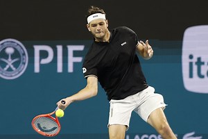 Taylor Fritz vs Alexander Zverev: Stuttgart 2025 Preview, Head-to-Head, and Prediction