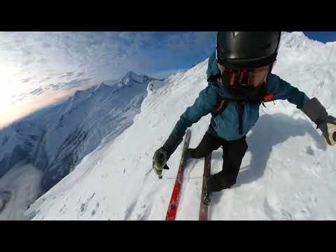 Backcountry skiing at Lone Pine - Rogers Pass BC