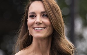What age is Kate Middleton, who are her siblings James and Pippa and who are her parents?