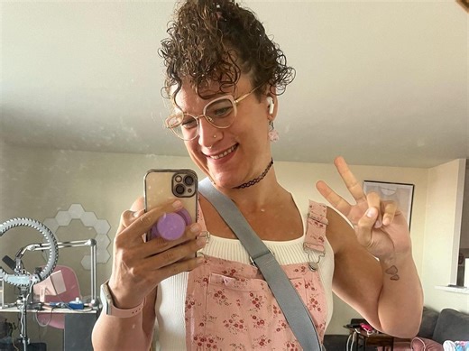 ‘KNIFE IN THE HEART:’ Trans woman films restaurant staff calling her ‘sir’