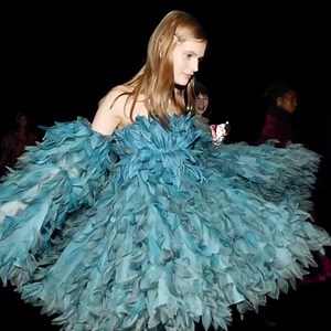 1.8K views · 44 reactions | Marc Jacobs Fall/Winter ‘19 takes flight. Shop the trunkshow here moda.cm/JacobsFW19 | Moda Operandi | Facebook