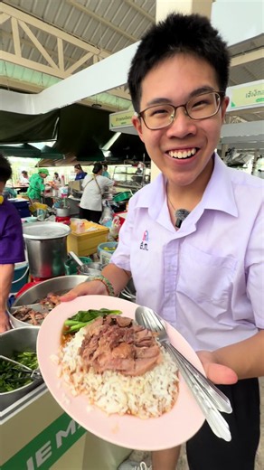 Hawker Center Food Near Lumphini Park