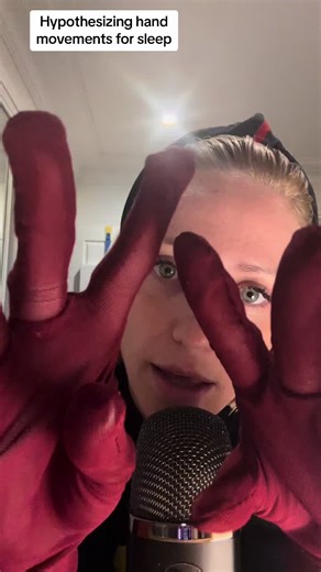 Hypnotizing Hand Movements for Deep Sleep ASMR