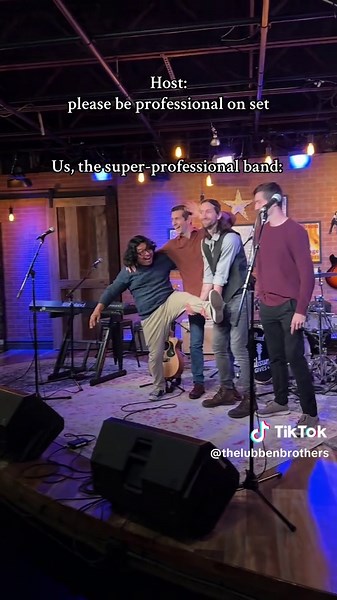Cool Bloopers from Our Nashville Folk Band Interview