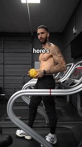 Doing tons of cardio but can’t lose the muffin top?👇🏽 Start building more muscle on your body. The more muscle you have the more calories you burn at rest, yes whenever you’re not doing anything… just living. So if you burn more calories daily and when you’re just hanging out that will help you lose your muffin top for good. Focus on compound exercises to help you not only build muscle in the gym, but also burn calories. This will help you not need to do endless cardio and end up hating your w