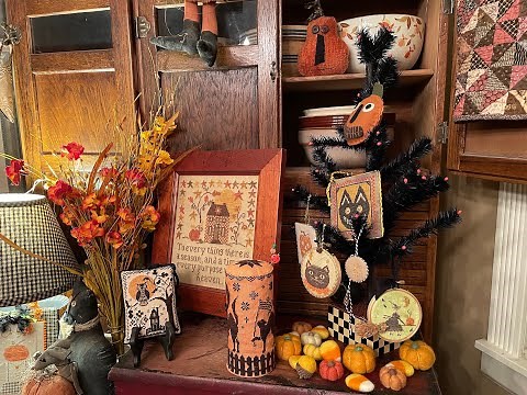 Saltbox Stitcher [Episode 103] "Time for Fall Stitching"