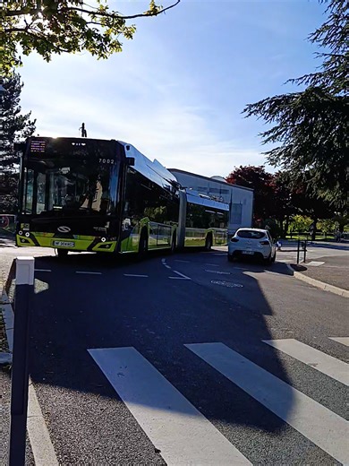 Nouveaux bus Solaris à Saint-Étienne : Élégance en circulation !
