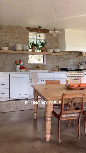 European Farmhouse Pine Kitchen Table | Homestead Furniture