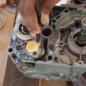 Yamaha125 Engine restoration - Yamaha 125 Two stroke engine rebuild (1979) | Rescue & Restore