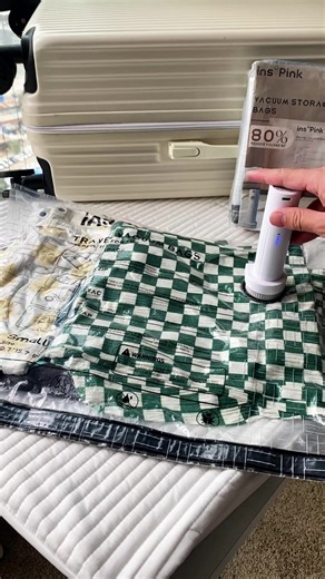 Maximize Packing Space with Vacuum Bags