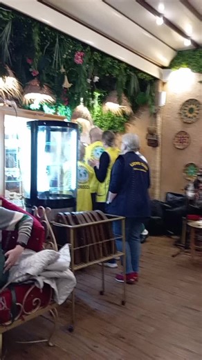 الصراحة الواحد هوا لي ينشط شوية او ينسي الهم #