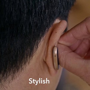 🌎World`s first stylish hearing aids with Bluetooth and rechargeability. Try the new hearing aid Styletto Connect with a risk-free trial in Dallas. | Signia Hearing